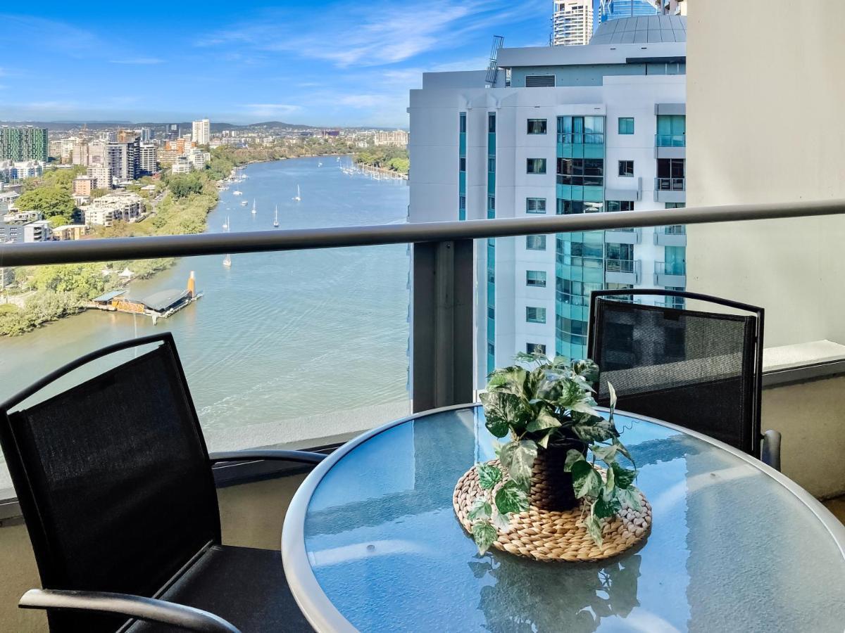 Amazing River View - 3 Bedroom Apartment - Brisbane Cbd - Netflix - Fast Wifi - Carpark Exterior photo