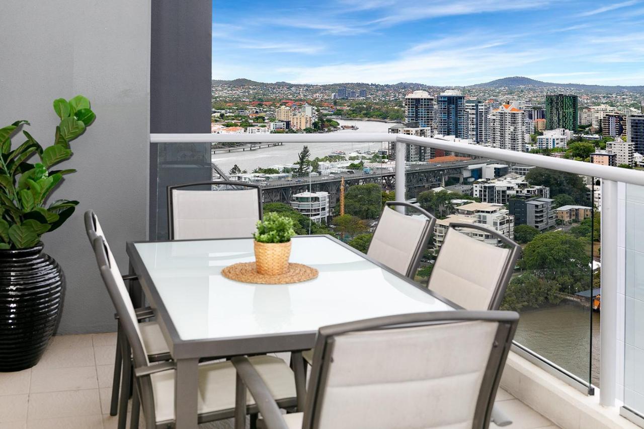 Amazing River View - 3 Bedroom Apartment - Brisbane Cbd - Netflix - Fast Wifi - Carpark Exterior photo