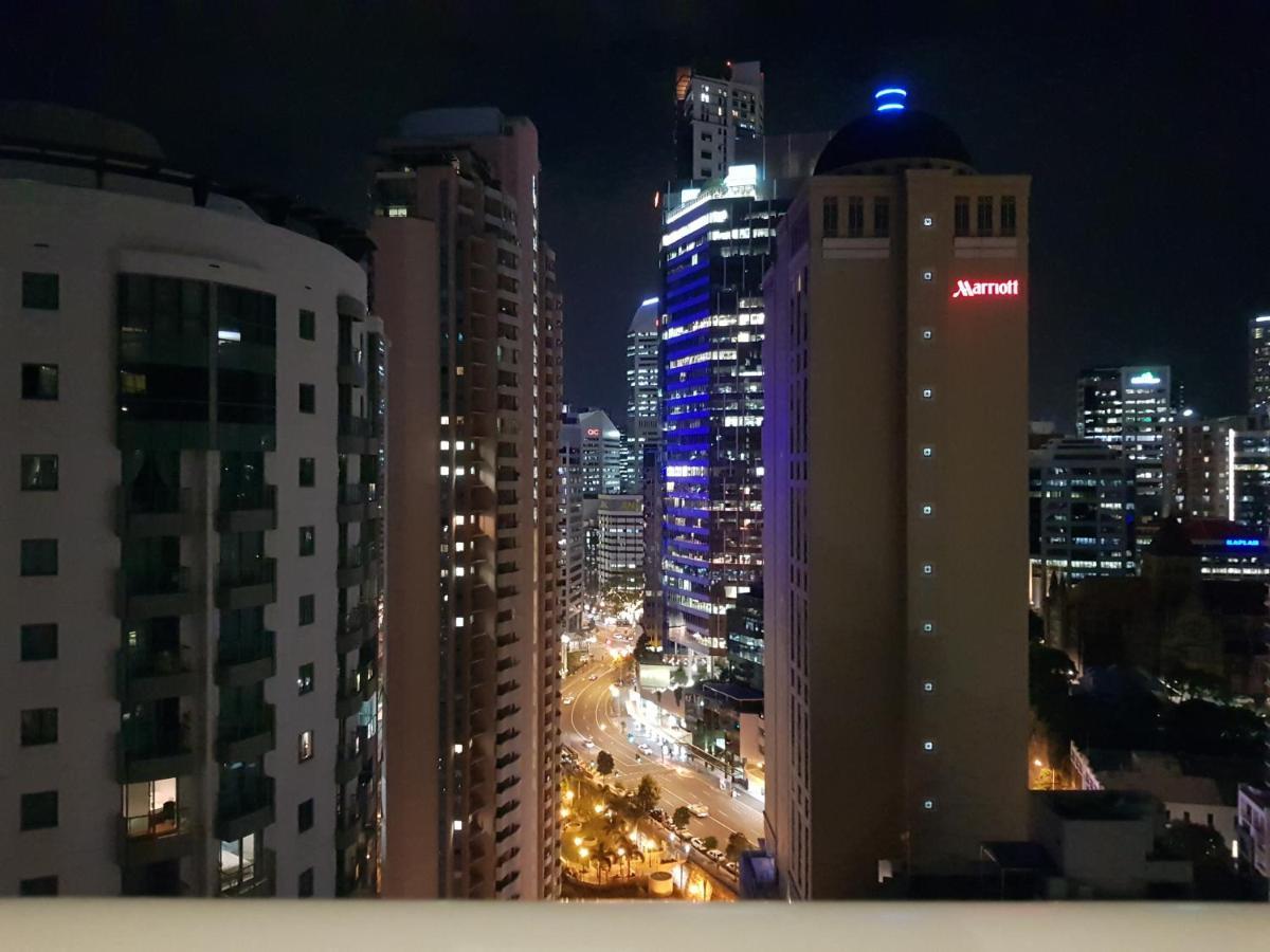 Amazing River View - 3 Bedroom Apartment - Brisbane Cbd - Netflix - Fast Wifi - Carpark Exterior photo